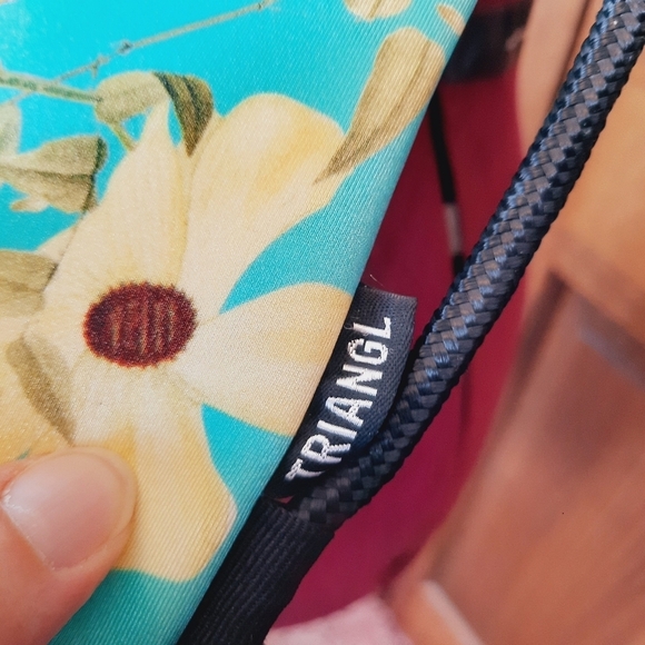 Triangl Swimwear neoprene turquoise floral drawstring beach bag backpack - Picture 4 of 7